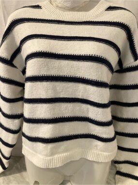 Ardene White Navy Striped Knit Crewneck Sweater Women’s Size M